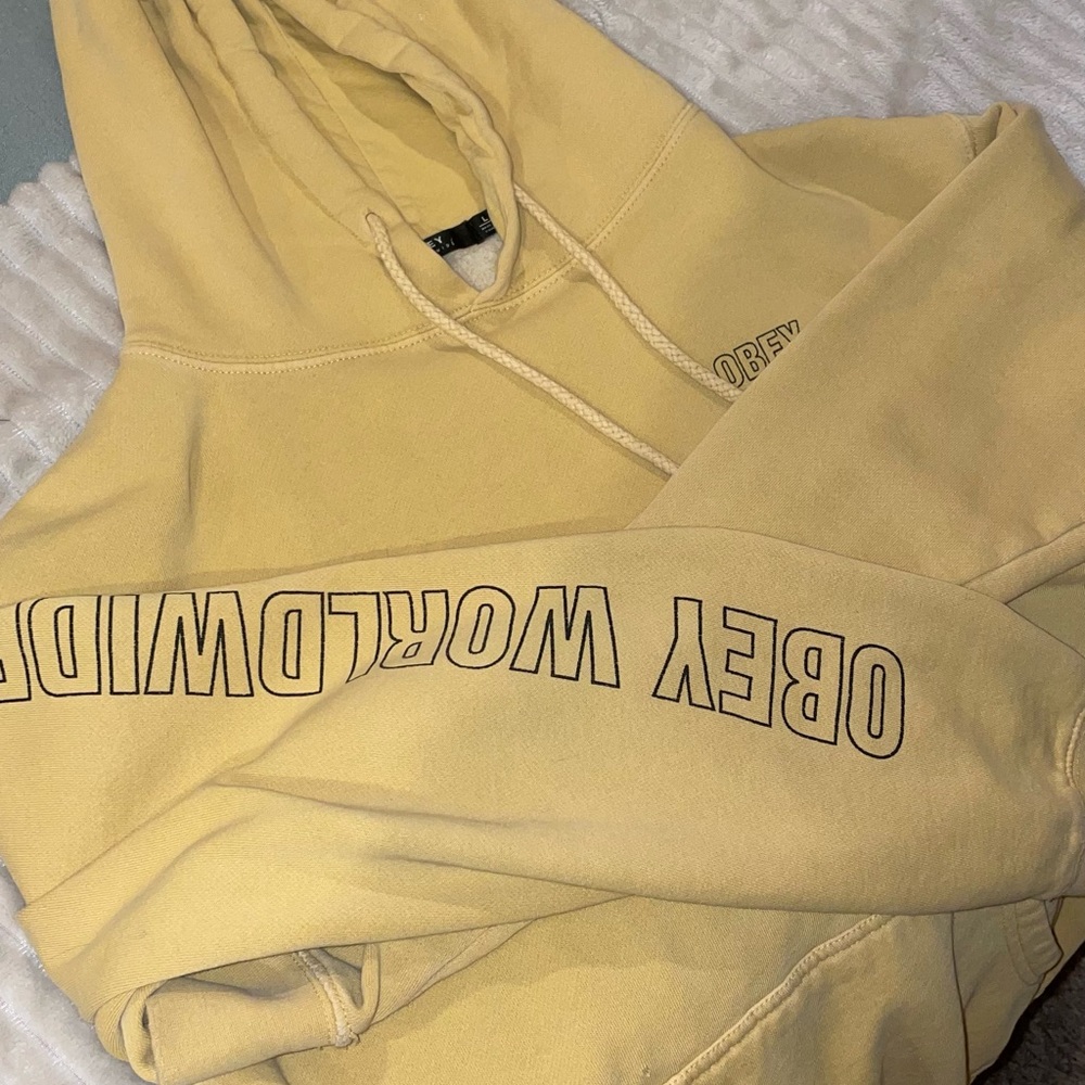 Obey sweatshirt